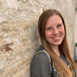 Meet your Posher, Caitlyn